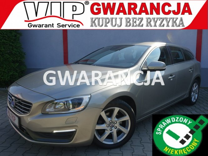 Volvo V60 2,0D Navi Skóra Xenon Alu Klimatronik Opłacony VIP Gwarancja I (2010-2018)