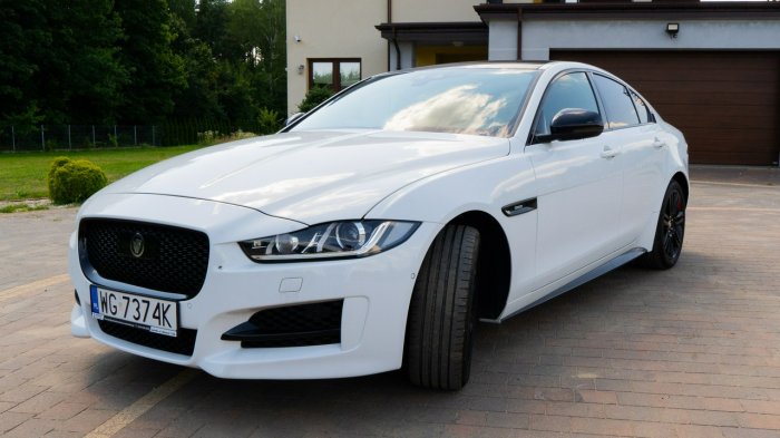 Jaguar XE Jaguar XE I (2014-)