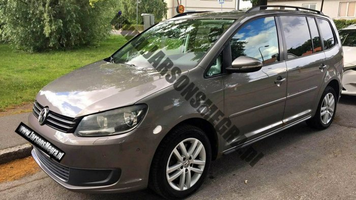 Volkswagen Touran II (2010-2015)