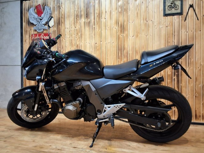 Kawasaki Z   w idealnym stanie Z7500 STAN bardzo dobry 100% oryginał