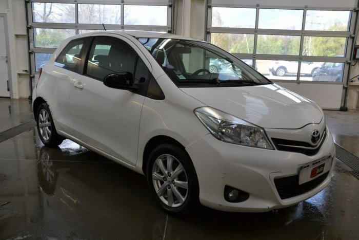 Toyota Yaris 1,0 benzyna 70 ps * nowy model * klmiatyzacja * ICDauto III (2011-2019)