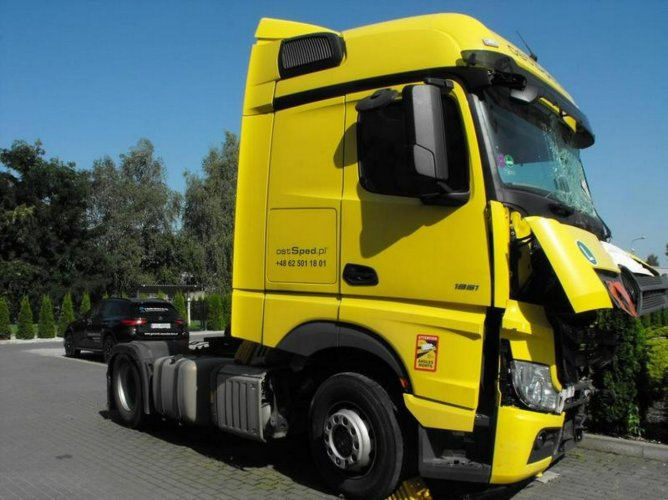 Mercedes Actros