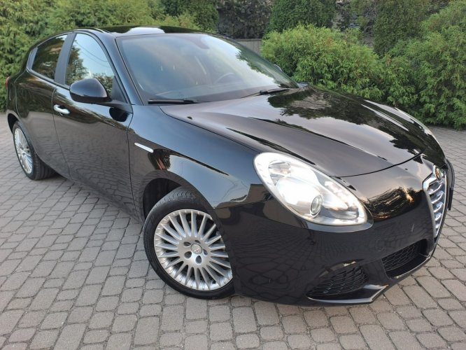 Alfa Romeo Giulietta Bardzo dobry stan. Alufelgi, Klimatronik.