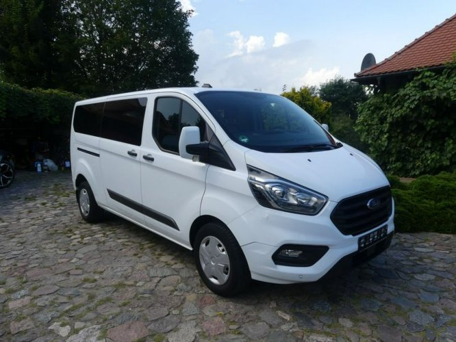 Ford Transit Custom Ford Transit Custom 2,0 Tdci L2H1 Long , 6-osobowy , 72900 netto