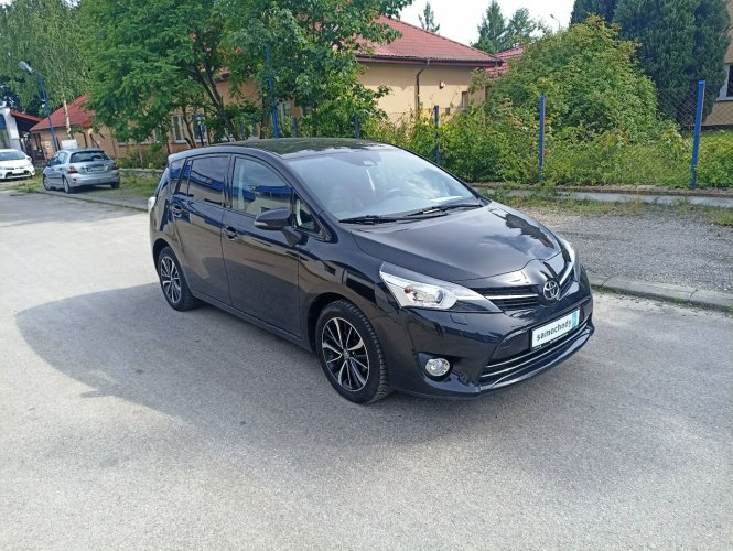 Toyota Verso Bezwypadkowy, kamera,  ks. serw, biksenon, ładny