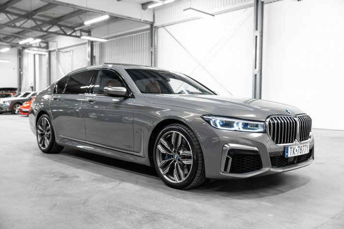 BMW M760 M760Li xDrive 585 KM. Ostatnie w historii BMW z V12. G12 (2015-)