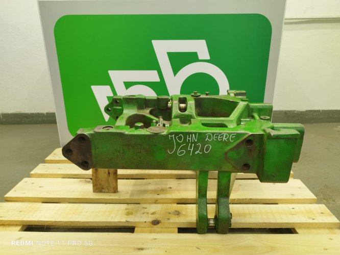 Wspornik przedniej osi L155254 L167132 John Deere 6420