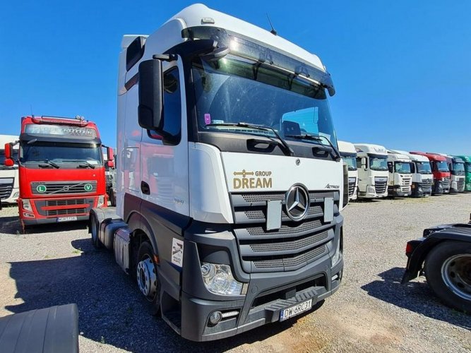 Mercedes 1851 Actros