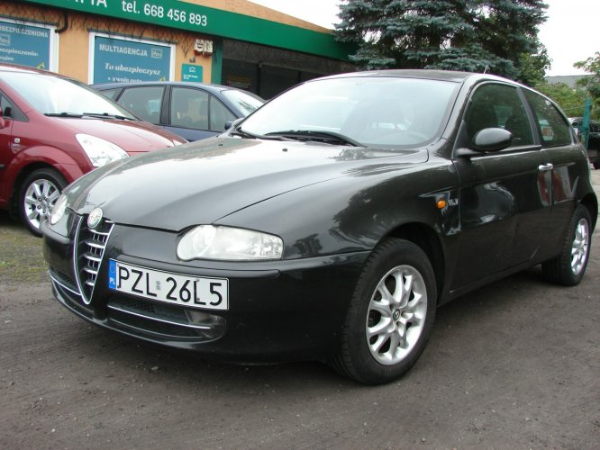 Alfa Romeo 147 Super auto -mały przebieg