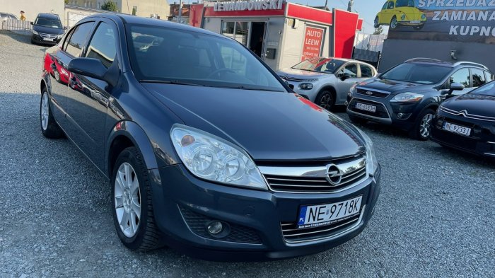 Opel Astra 1.6 Benzyna Zarejestrowany Ubezpieczony H (2004-2014)