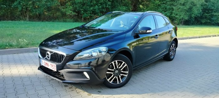 Volvo V40 Cross Country 2,0 120KM_D2_Cross Country Automat Klima Navi 2xParktronik Alufelgi