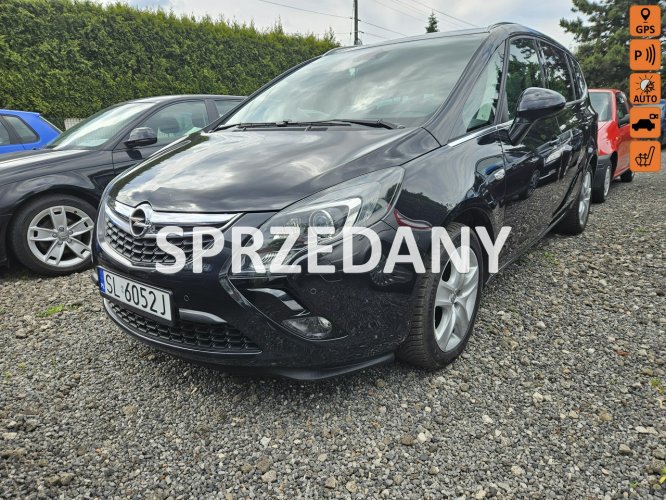 Opel Zafira Navi / Klimatronic x 2 / Tempomat / Podgrzewane fotele C (2011-)