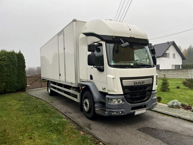 DAF LF 310 FA Euro 6 Sypialka 2 łóżka DMC 18T 8,30