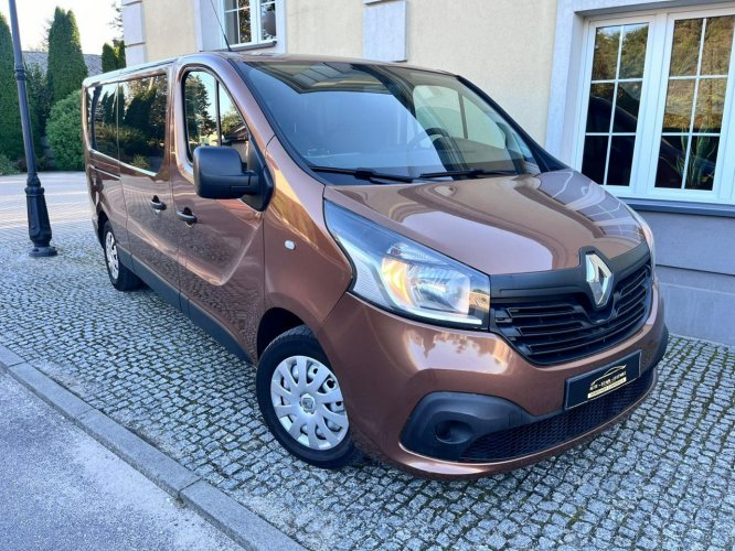 Renault Trafic Bardzo dobry stan, Na 9 osób III (2014-)