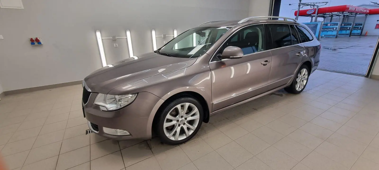 Skoda SuperB 2.0TDI DSG 170 KM