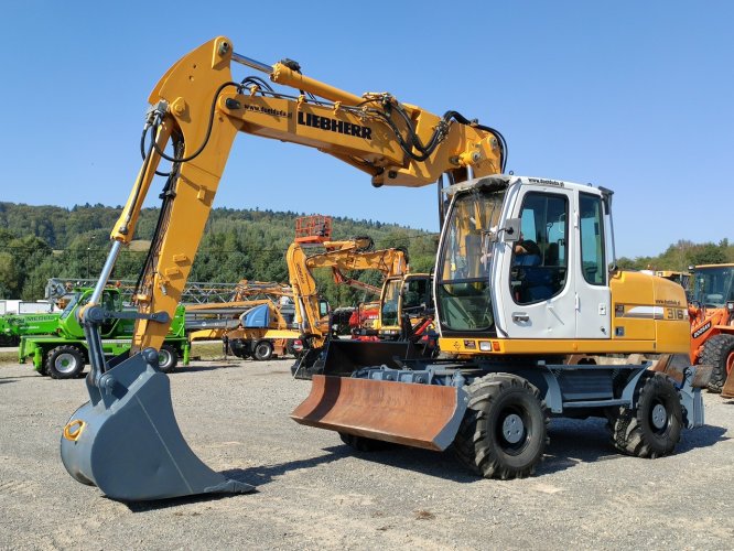 kołowa Liebherr A316 Maszyna po Pełnym Tulejowaniu Bez Luzów i Wycieków A314 Volvo CAT Komatsu