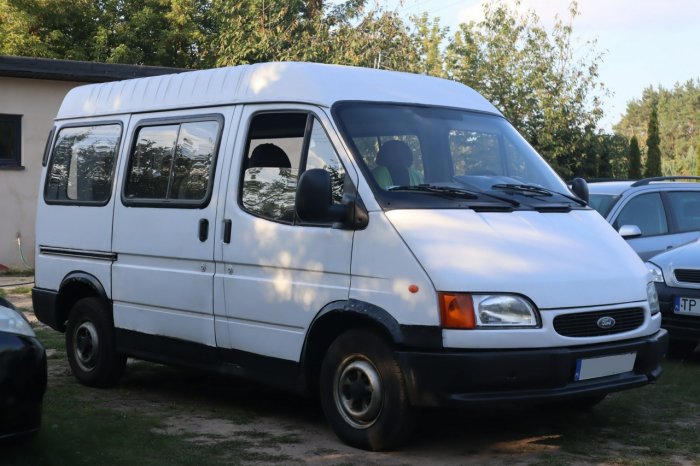 Ford Transit Ford Transit 2000r. 2,5 Diesel 9 Osób IV (1994-2000)