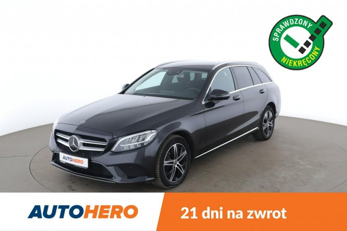 Mercedes C 220 FV23 2.0D Automat AMG Line Navi GrzaneFotele Lane Assist Distronic LED W205 (2014-2021)