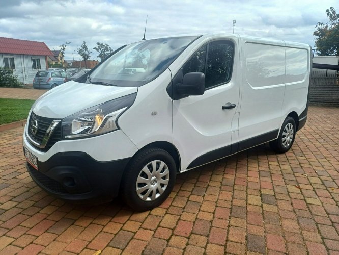 Renault Trafic 2.0 DCi 170KM Automat Navi Kamera Cofania Przebieg 10.600 km