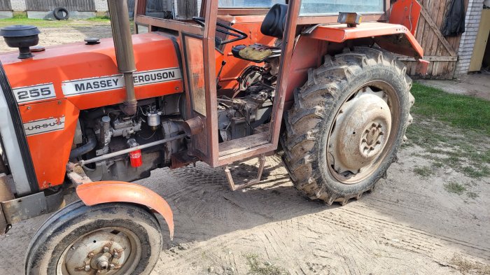 Massey Ferguson 255 Nowy Akumulator