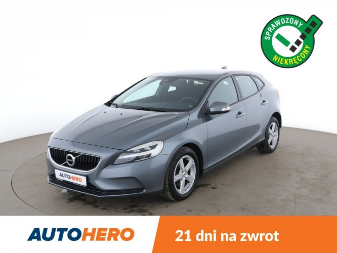 Volvo V40 2.0D 6MT Klimatronik Navi Tempomat Czujnik Deszczu Asystenci LED PDC II (2012-)