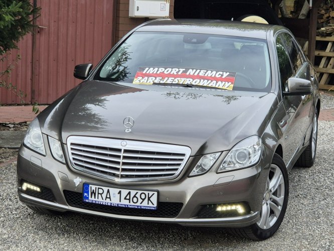 Mercedes E 200 2009r, Bogata Opcja, Jeden Właściciel, Wyjątkowo Zadbany, Z Niemiec W212 (2009-)