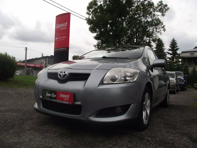 Toyota Auris I (2006-2012)