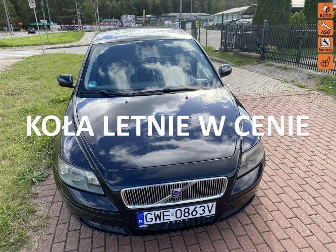 Volvo V50 1,8 benzyna, niski przebieg, klimatronic, dodatkowe koła, podg. fotele I (2004-2007)