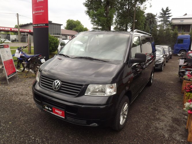 Volkswagen Transporter 9 osobowy T5