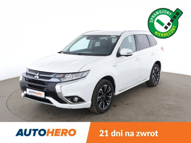 Mitsubishi Outlander 4x4, Plug-In, skóra, LED, navi, kamera cofania, szyberdach III (2012-)