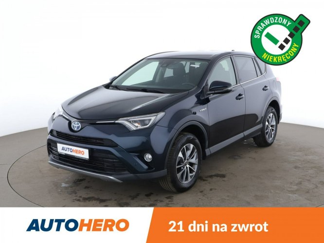 Toyota RAV-4 navi, klima auto, grzane fotele, kamera i czujniki parkowania V (2018)