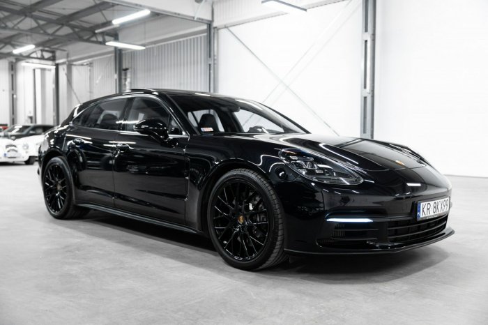 Porsche Panamera 4 Sport Turismo. Sport Chrono. Burmester High End. Panorama. FV23%.