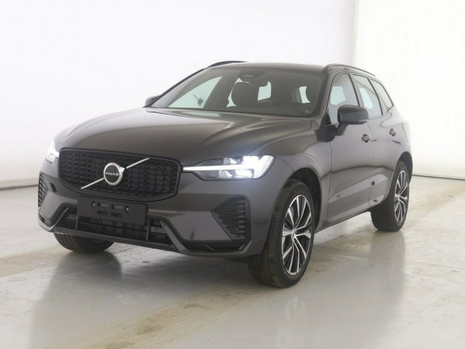 Volvo XC 60 Volvo XC60 B4 B Plus Dark Mild-Hybrid II (2017-)