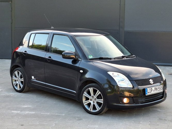 Suzuki Swift * 1.3i * Z NiEMiEC* BARDZO Ładny* 5drzwi*KLiMATRONiK* nawigacja* IV (2004-2010)