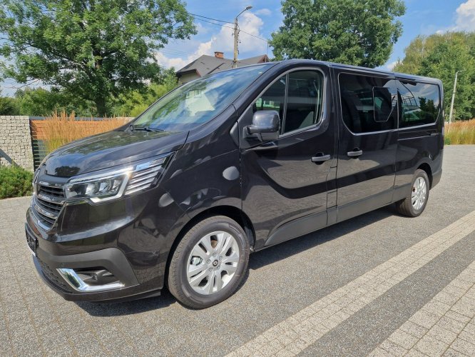 Renault Trafic 8 OSÓB 2xDRZWI BOCZNE PRZESUWNE DŁUGI BOGATE WYPOSAŻENIE III (2014-)