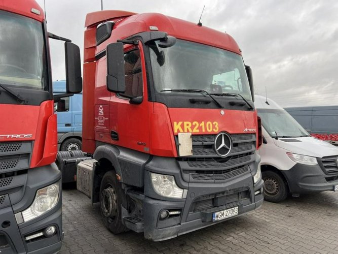 Mercedes Actros 1843