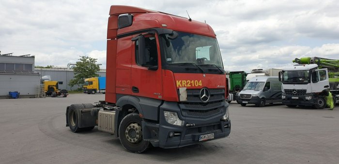 Mercedes Actros 1843