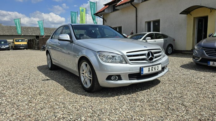 Mercedes C 320 skóry, navi, kamera W204 (2007-2014)