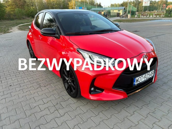 Toyota Yaris Bezwypadkowy jeden właściciel IV (2020-)