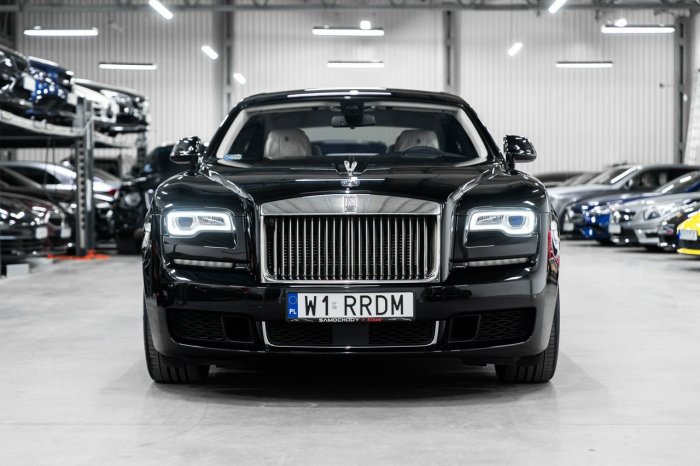 Rolls-Royce Ghost 6.6 V12 570KM. Gwiezdny sufit Starlight. Salon PL. Bezwypadkowy. FV23%