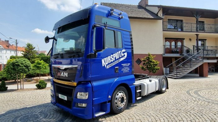 MAN TGX 18.440 LOW DECK  XXL RETARDER Euro 6  4x2 LLS U klima postojowa , bogate wyposażenie 2014 r