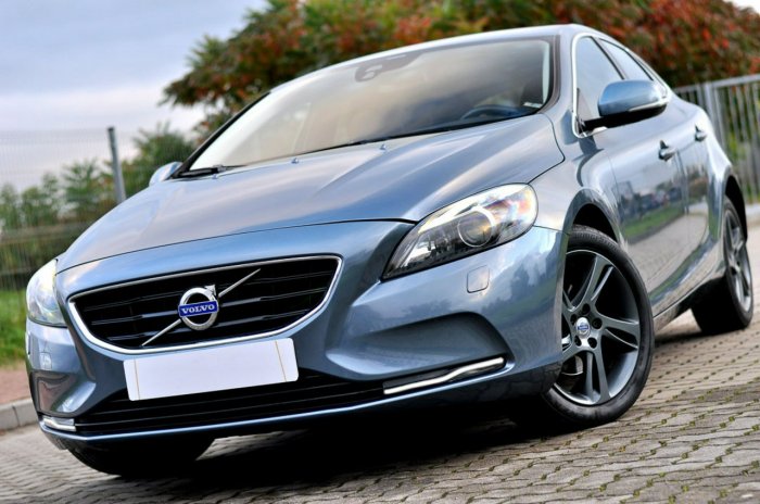 Volvo V40 1.6 Hdi115KM_D2_Xenon_Led_Digital_Navigacja_Kamera II (2012-)