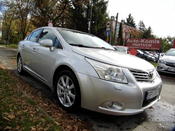 Toyota Avensis 2,0 salon polska III (2009-)