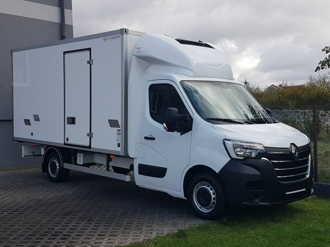 Renault Master 8EP CHŁODNIA 4,20x2,10x2,00 AGREGAT IZOTERMA FUNKCJA GRZANIA CARRIER