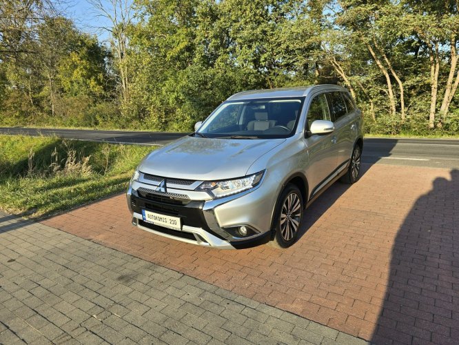 Mitsubishi Outlander Mitshubishi Outlander 2,0 benzynka z automatyczna skrzynią biegów !!! III (2012-)