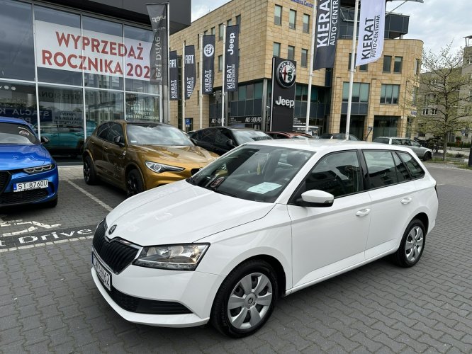 Škoda Fabia samochód krajowy - faktura VAT, 2 komplety opon III (2014-)