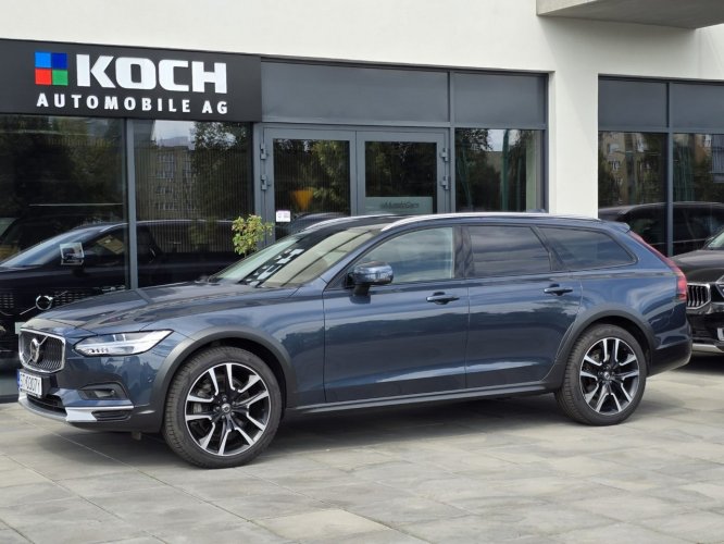 Volvo  V90 Cross Country Volvo V90 Cross Country B4 Mild-Hybrid, Diesel, Ultimate Bright