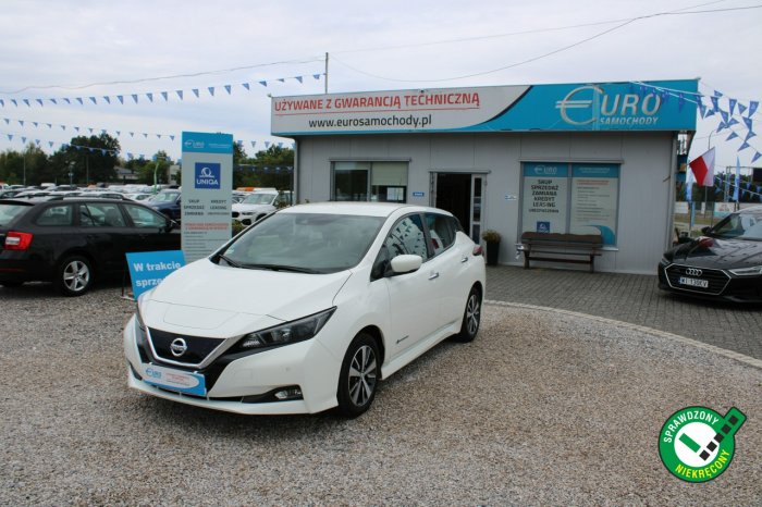 Nissan Leaf Acenta 40kWh F-vat Navi Kamera g. fotele