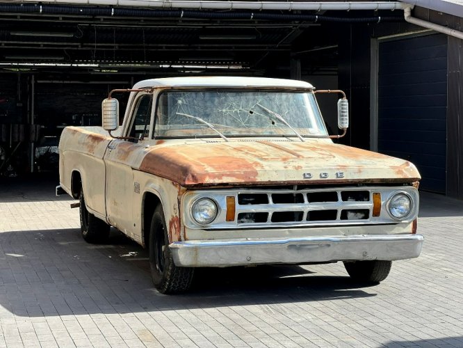 Dodge inny D100 old school pickup 1968 z silnikiem V8 5200 Run & Drive NOWA CENA