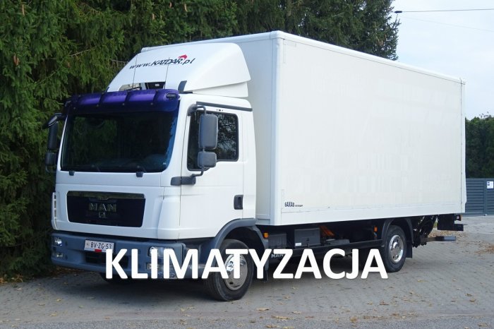 MAN TGL12.220 Euro 5 kontener 15 palet winda klapa Sprowdzony MAN TGL 12.220 Euro 5 tylko 471000km 15 Palet winda klapa sprowadzony